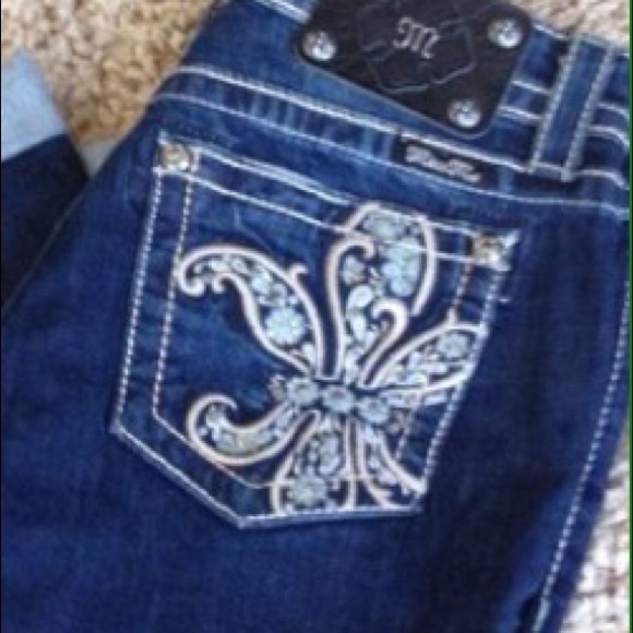 Miss Me Capris - Picture 4 of 4