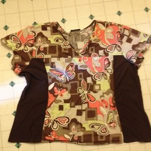 Cherokee scrub top