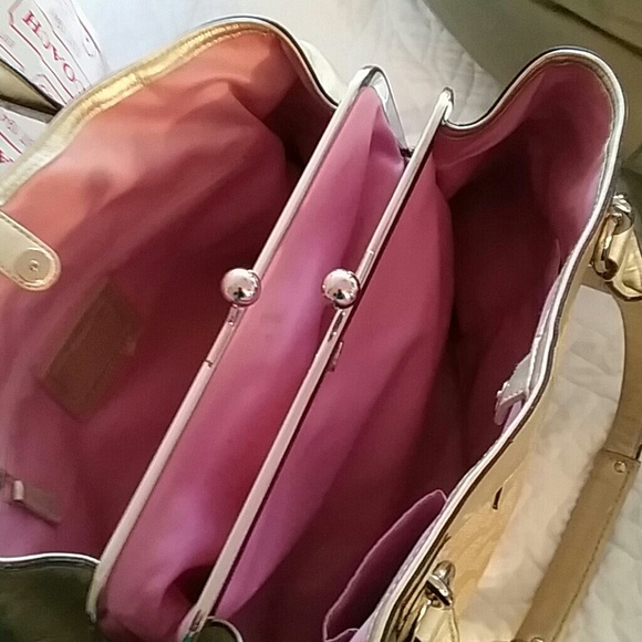 Authentic Coach Handbag - Picture 2 of 3