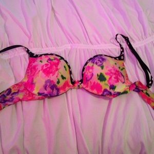 32D bra