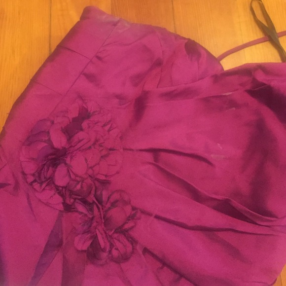 Beautiful magenta color gown - Picture 4 of 4