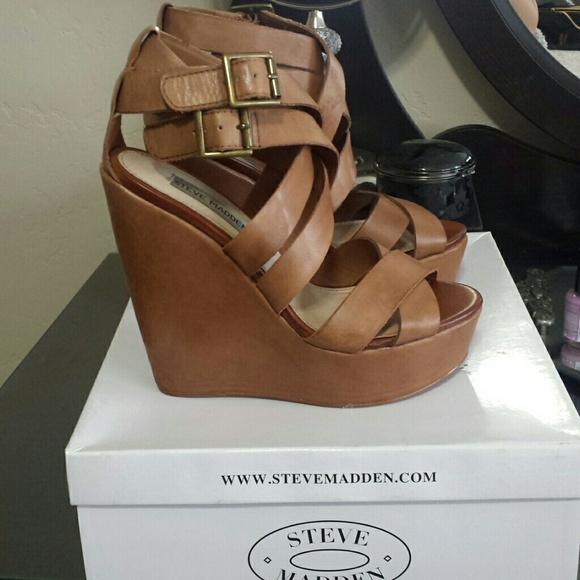 Steve Madden Shoes - Steve Madden