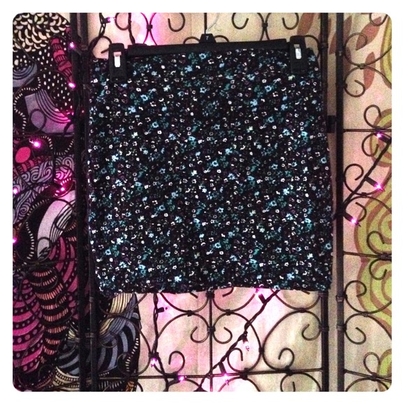 Ambiance body tight skirt