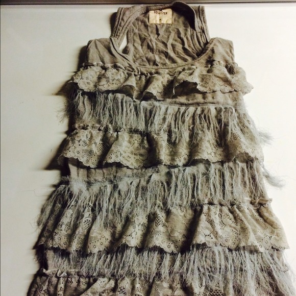 Hollister layered tank