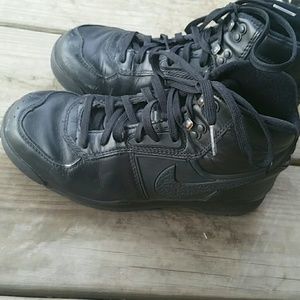 Nike leather boots