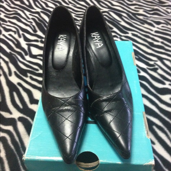 Black dress shoes
