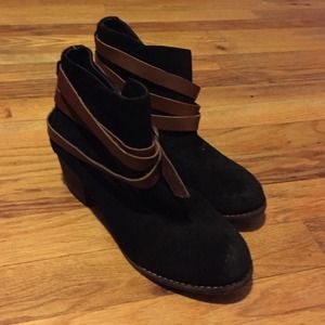Dolce Vita heeled booties