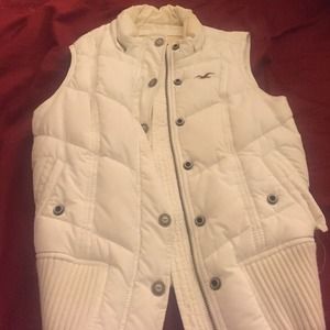 Hollister vest