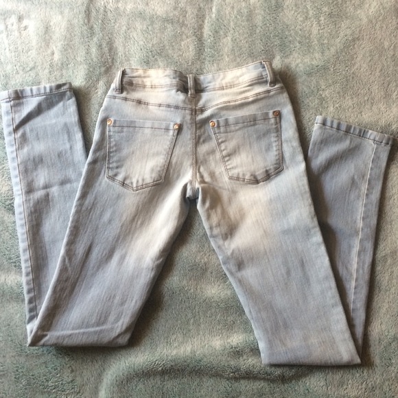 Jennyfer Jeans - Picture 2 of 3