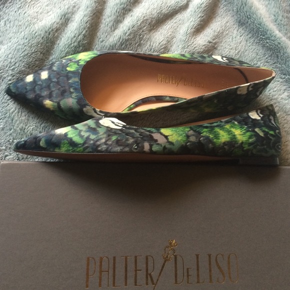Palter DeLiso Flats