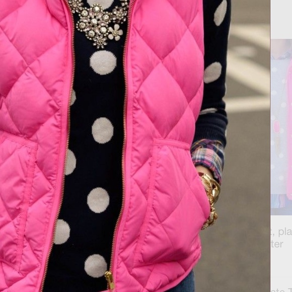 💝Think Pink💝BNWT DOWN Hot Pink Puffer Vest - Picture 3 of 4