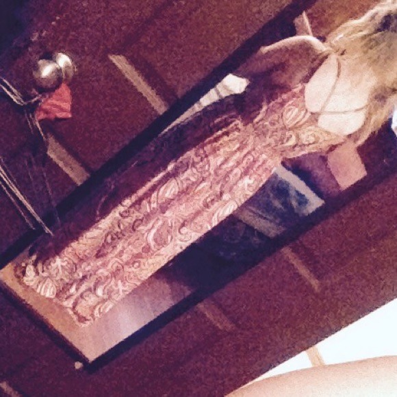 Red/maroon dress - Picture 2 of 3