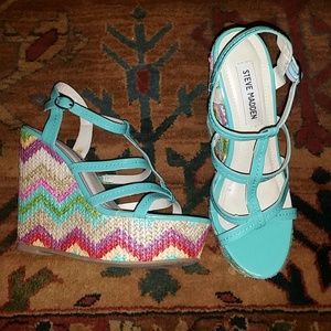 SOLD SOLD🚫🚫🚫🚫🚫Steve Madden Wedge Heels size 6