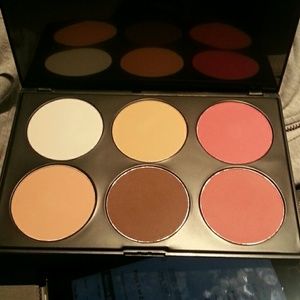 BH Cosmetics Contour & Blush Palette - 1