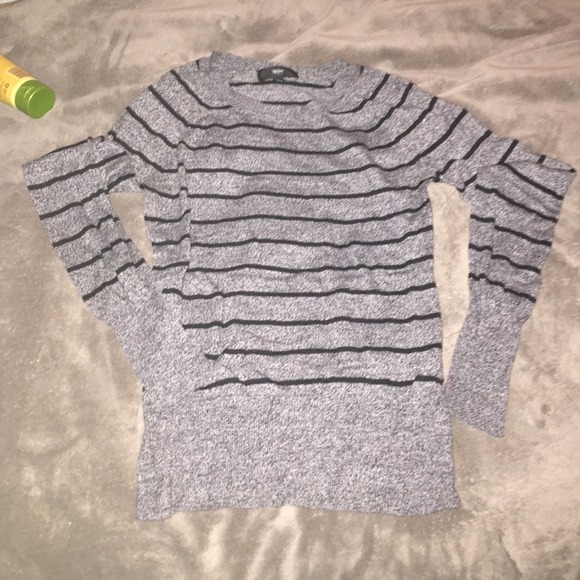 Long sleeve grey black striped sweater shirt - Picture 1 of 3