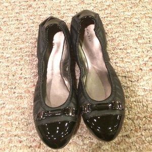 Tahari "Veronica"  Black flats
