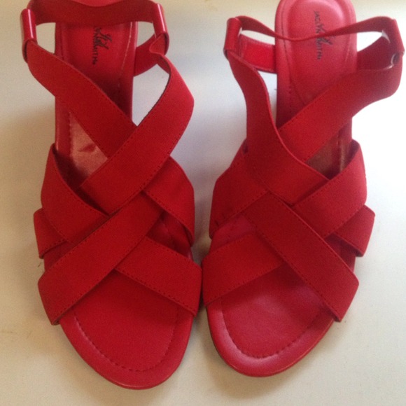 Red worn once wedges
