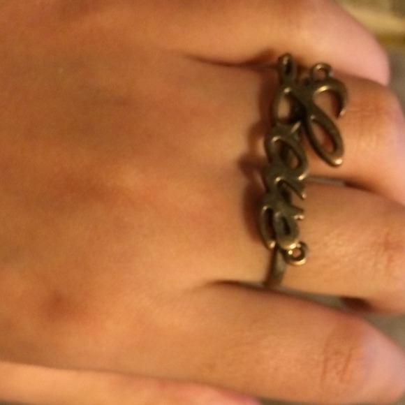 Ring - Picture 2 of 3