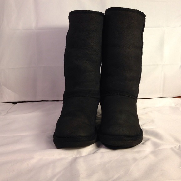 Black tall Uggs with Rhinestone Heel - Picture 3 of 4