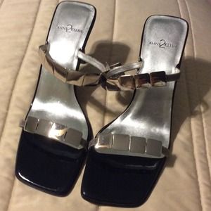 Anne Klein 2 sexy heels