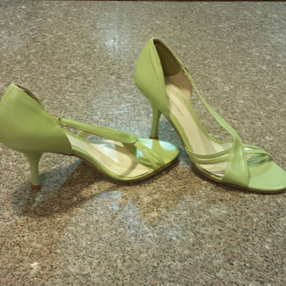 Shoes - Picture 3 of 4