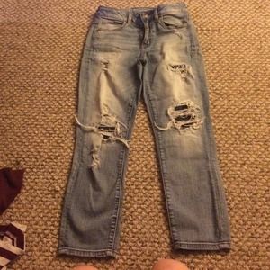 AE distressed skinny capris
