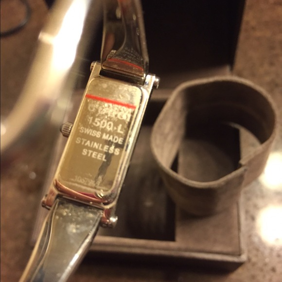 Authentic Gucci Watch - Picture 3 of 4