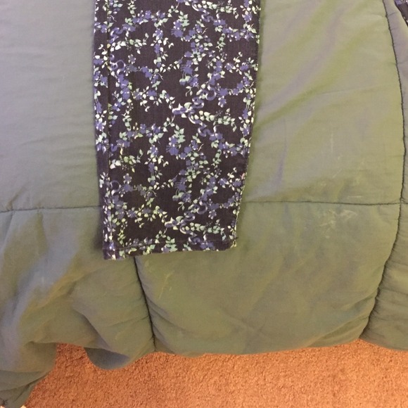 Floral pants - Picture 2 of 4