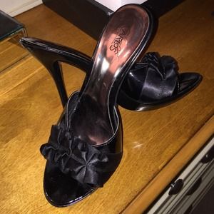 NEW Carlos Santana Heels