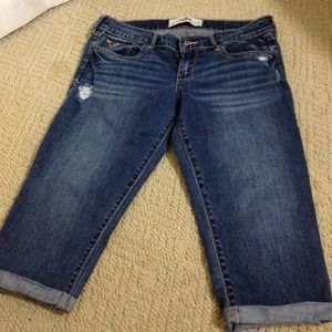 Holister medium dark (wash size7)