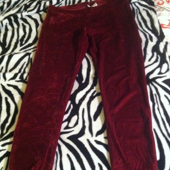 Burgundy velvet style tights