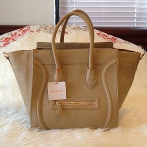 DAILYLOOK Large Structured Handbag