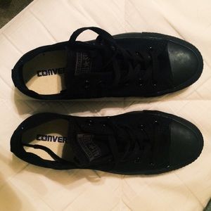 All black Converse Low Tops