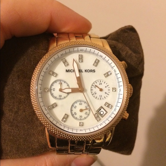 Michael kors rose gold watch