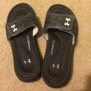 Under armour slides