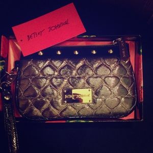 Betsey Johnson pewter heart wristlet