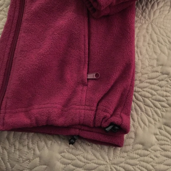 Columbia zip up fleece. Woman's small - Picture 3 of 3