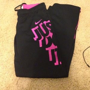 Nike therma fit sweatpants