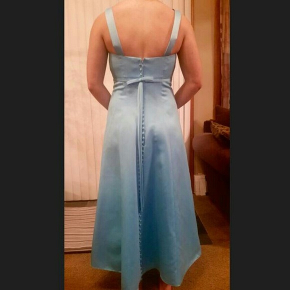 Gown - Picture 2 of 3