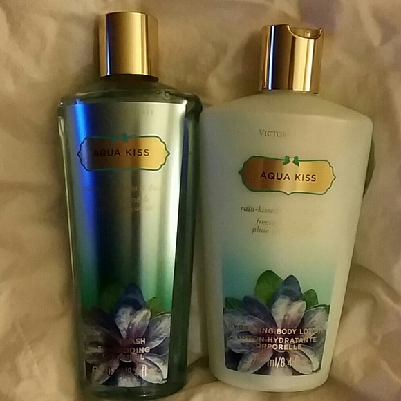 Victoria Secret body lotion and body wash set