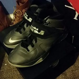 Lebrons reserved 👌