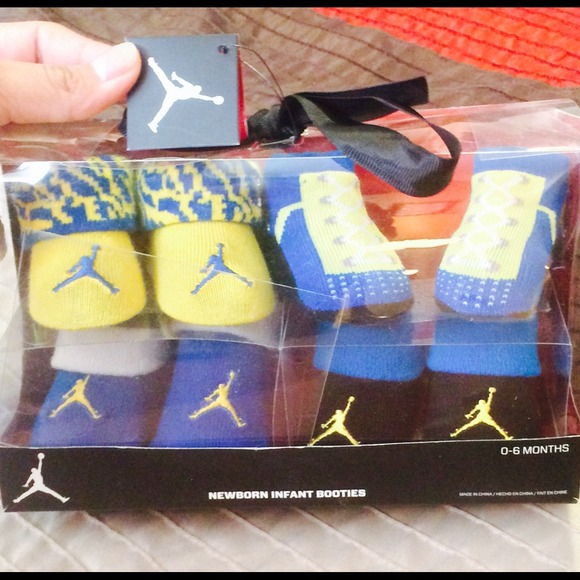 💙💛 Jordan's baby shoes 💙💛