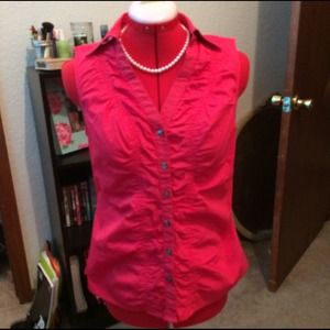 SOLD ON EBAY Express red button up dressy tank med