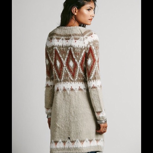 SOLD IN A BUNDLE!!! FREE PEOPLE FAIRISLE CARDIGAN - Picture 3 of 4