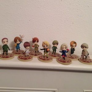 Figurines