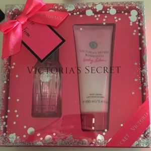 Victoria's Secret set