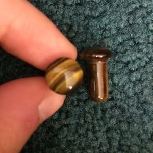 2g tigers eye gauges