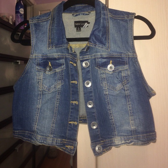 Cropped denim vest