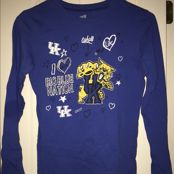 Soffe long sleeve Kentucky Wildcats shirt. 🐯