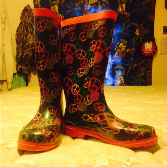 Peace Sign Rainboots